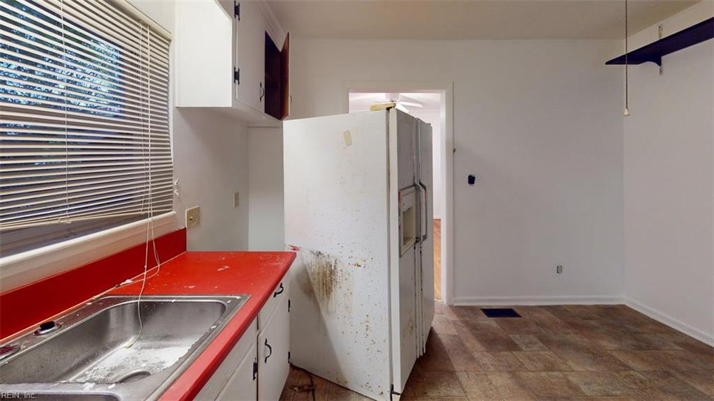 58 College Pl Property Photo 38