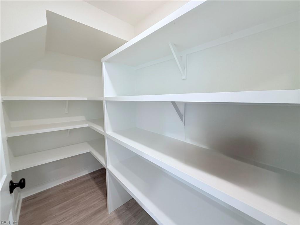 709 Flatrock Ln Property Photo 17