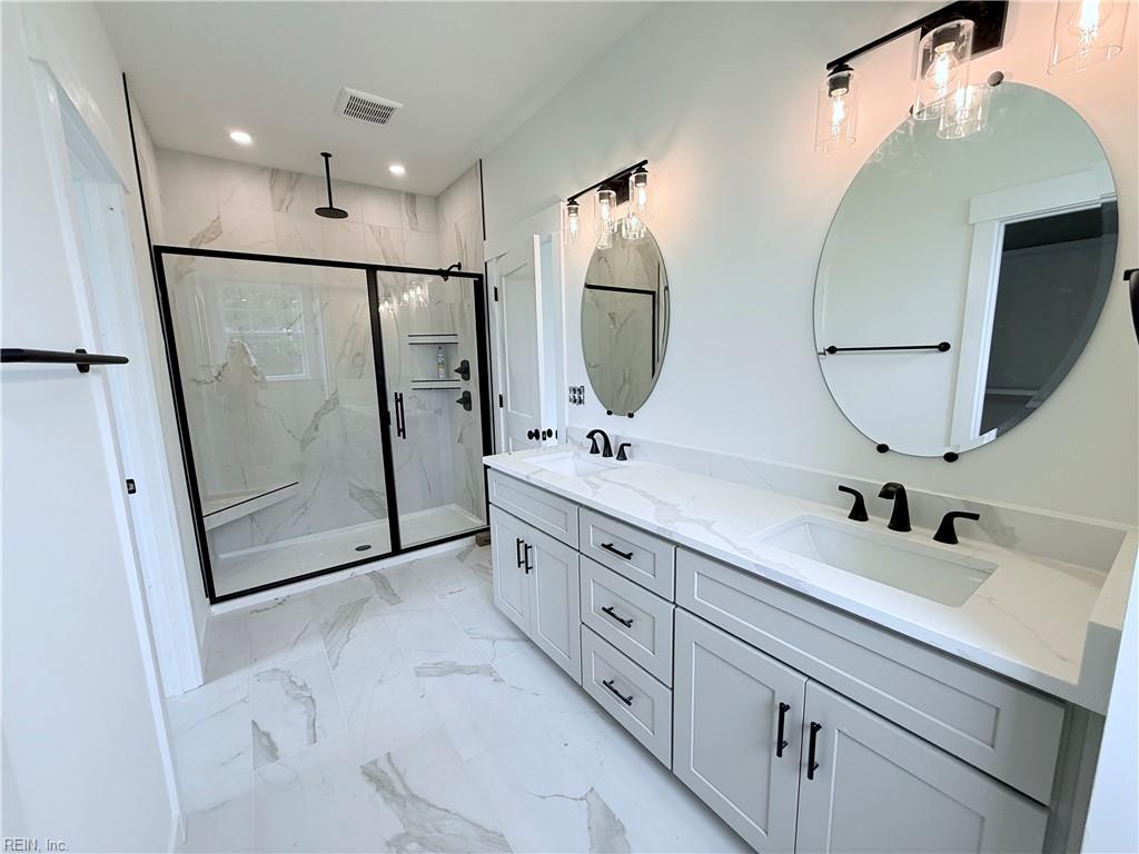 709 Flatrock Ln Property Photo 22