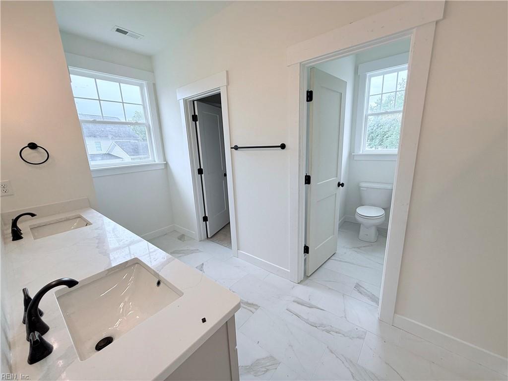709 Flatrock Ln Property Photo 23