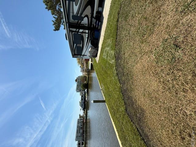 3665 Sandpiper Rd Property Photo 3