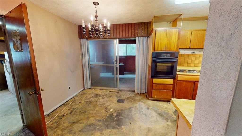 829 Round Bay Cir Property Photo 3