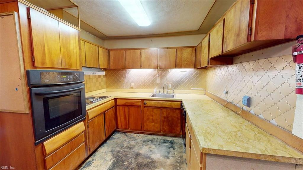 829 Round Bay Cir Property Photo 6