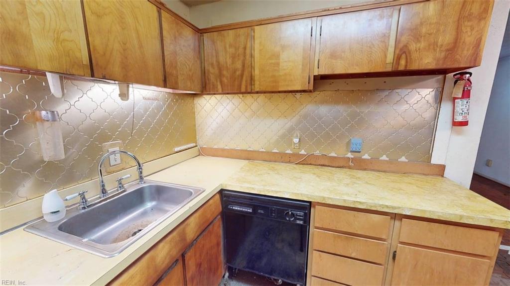 829 Round Bay Cir Property Photo 8