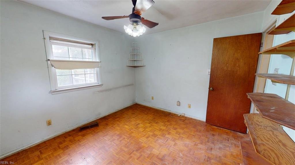 829 Round Bay Cir Property Photo 20