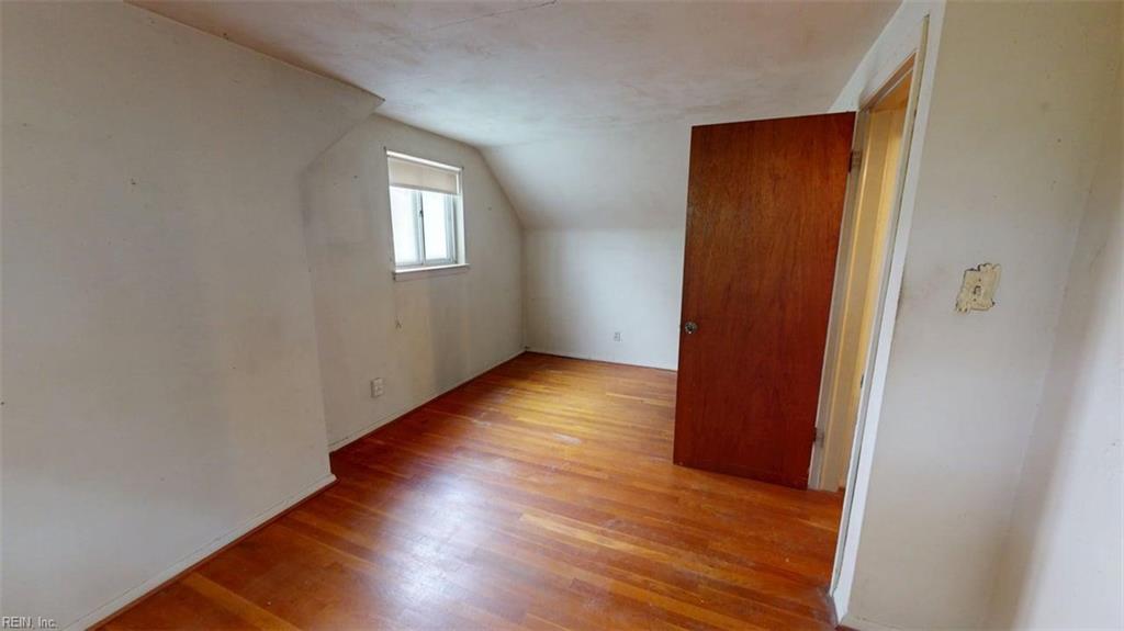 829 Round Bay Cir Property Photo 32