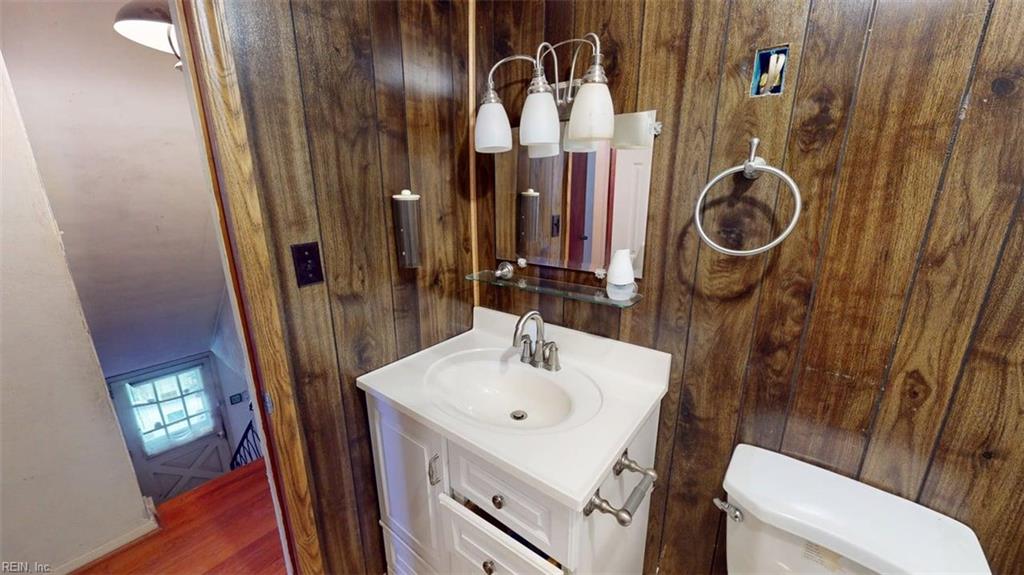 829 Round Bay Cir Property Photo 35