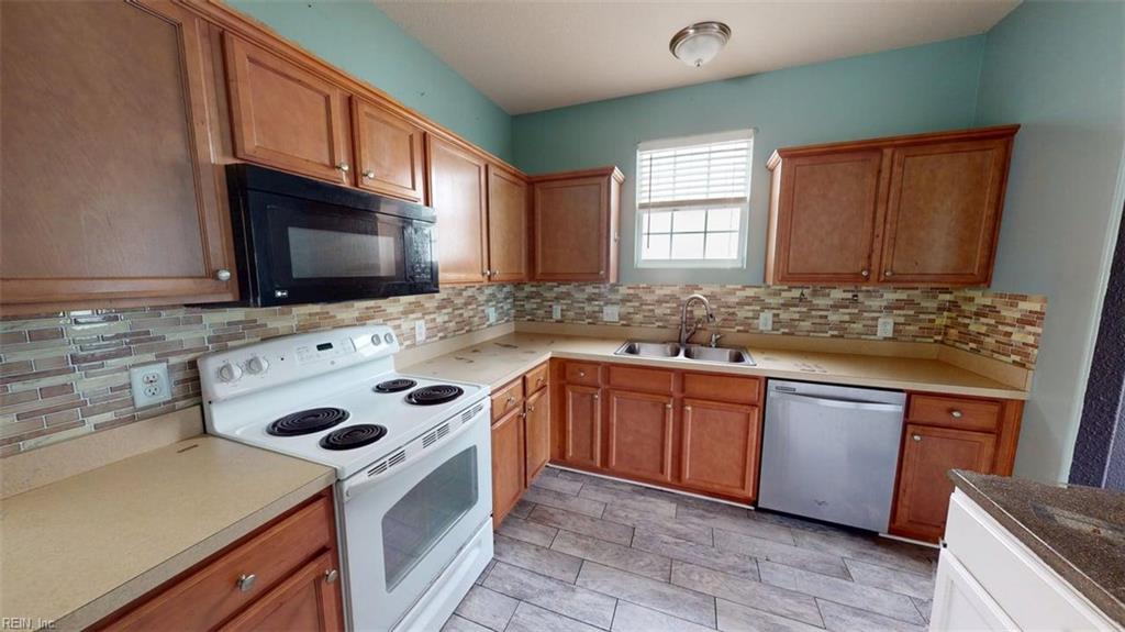 722 Kilby Ave Property Photo 17