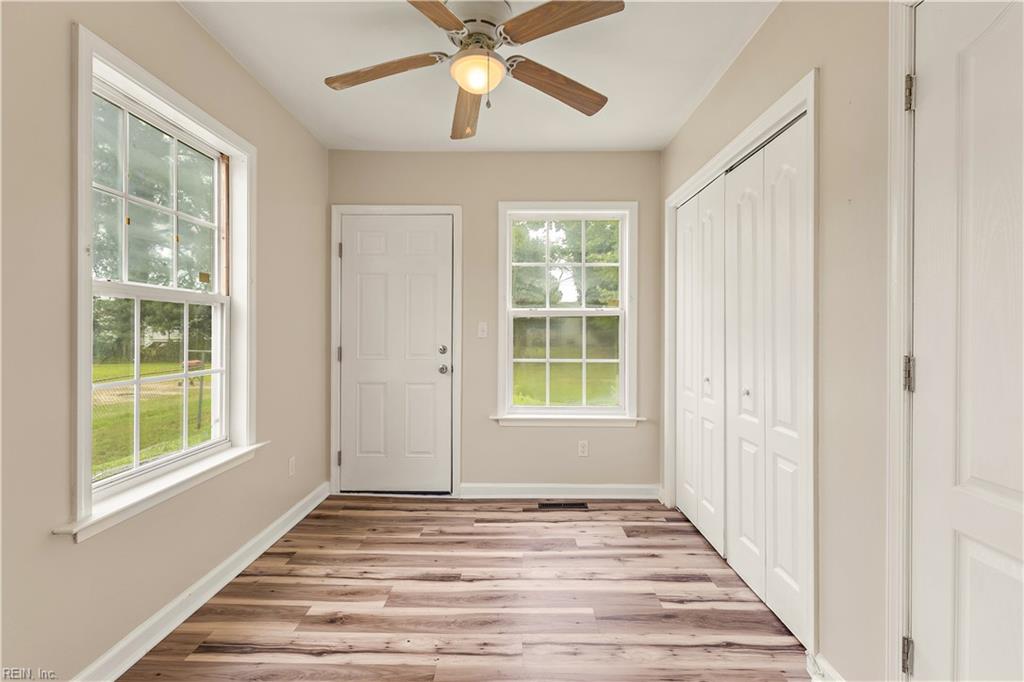10 Langley Cir Property Photo 4