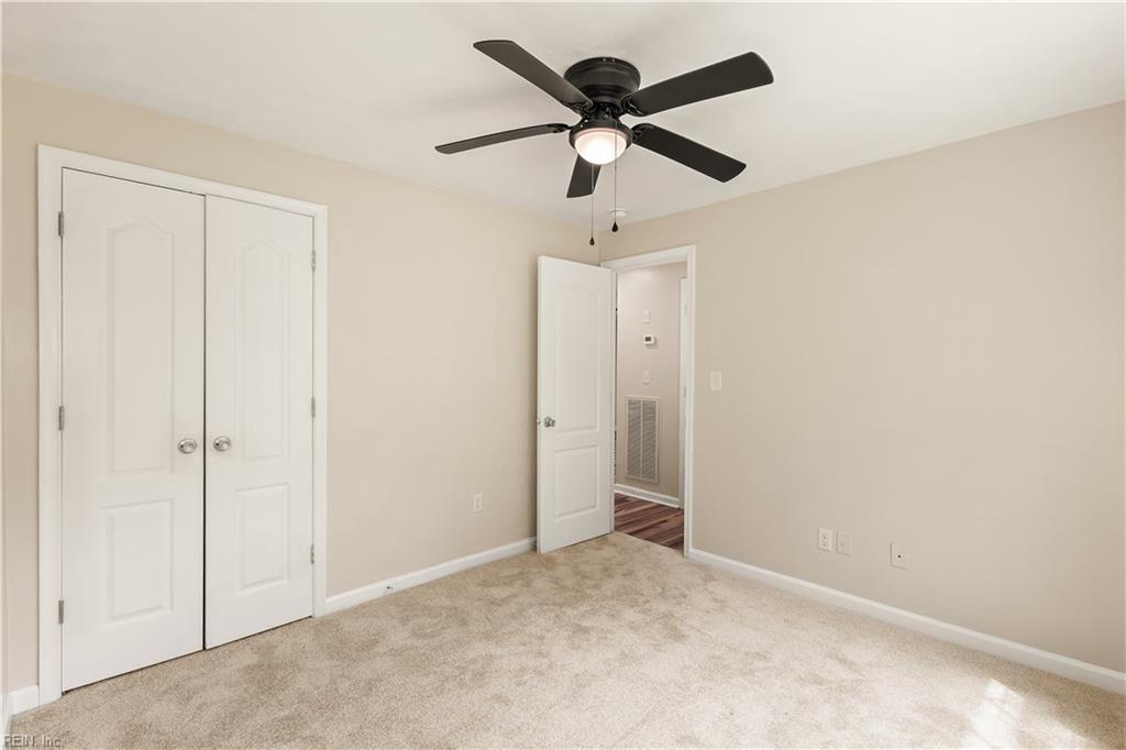 10 Langley Cir Property Photo 13