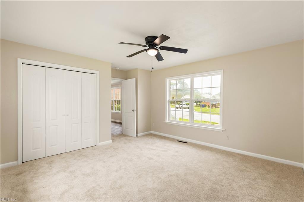 10 Langley Cir Property Photo 15