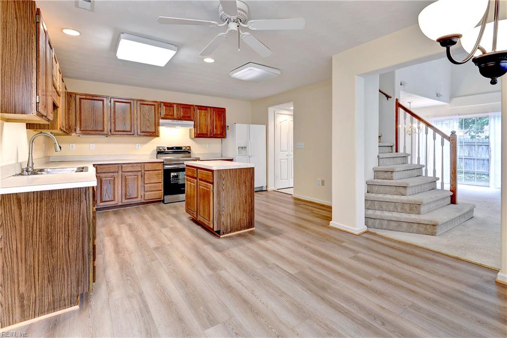 135 Waters Edge Dr Property Photo 17