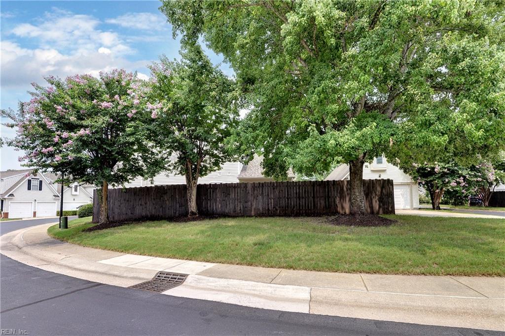 135 Waters Edge Dr Property Photo 37