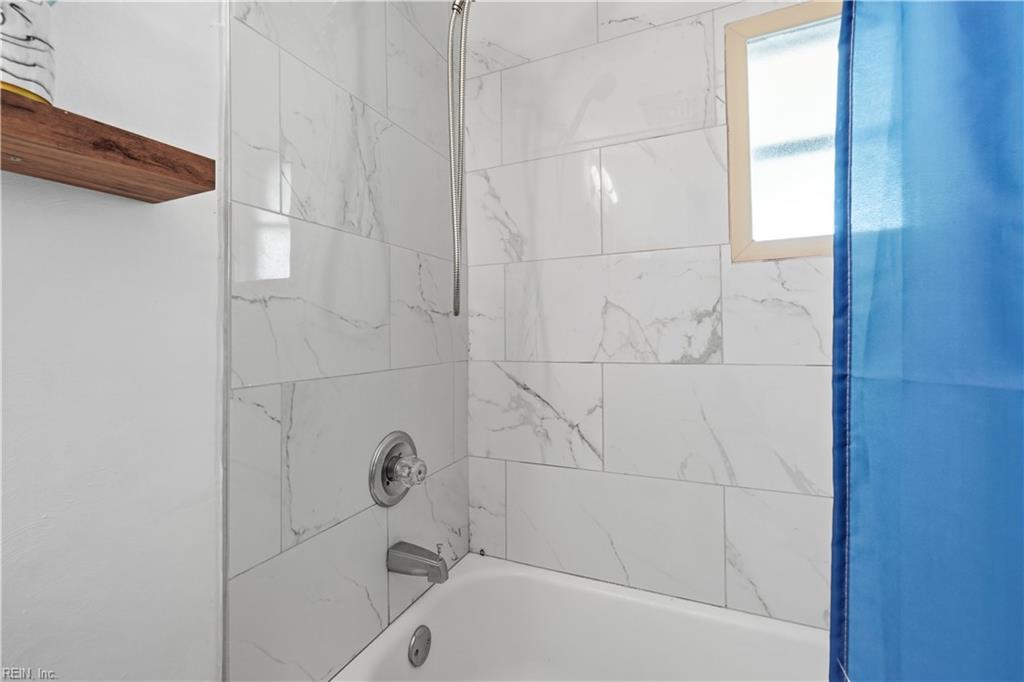 120 Forrest Ave Property Photo 24