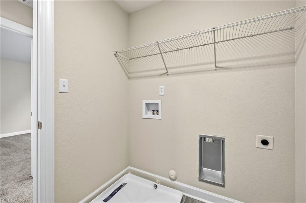 322 Tarn Ct Property Photo 17