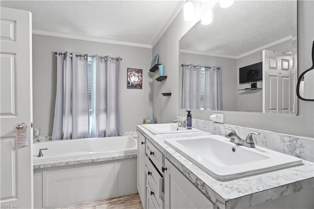 3755 Adams Swamp Rd Property Photo 9