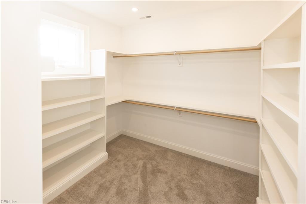 114 70th St Property Photo 38
