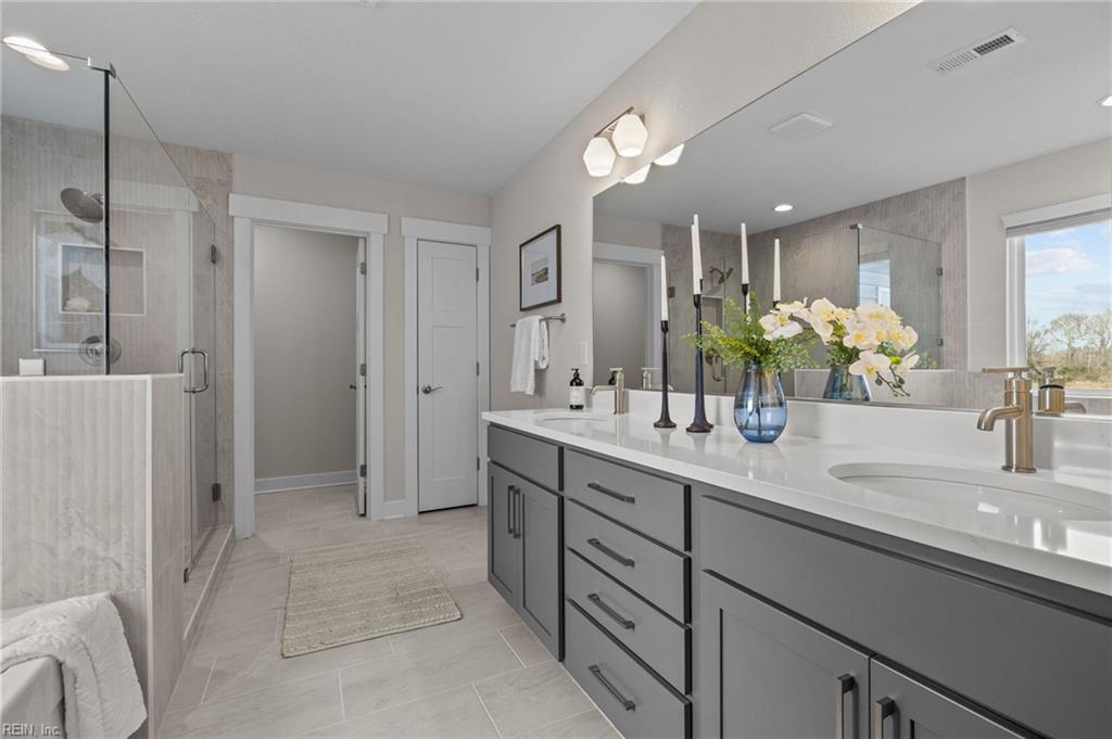 Mm Everest Property Photo 9