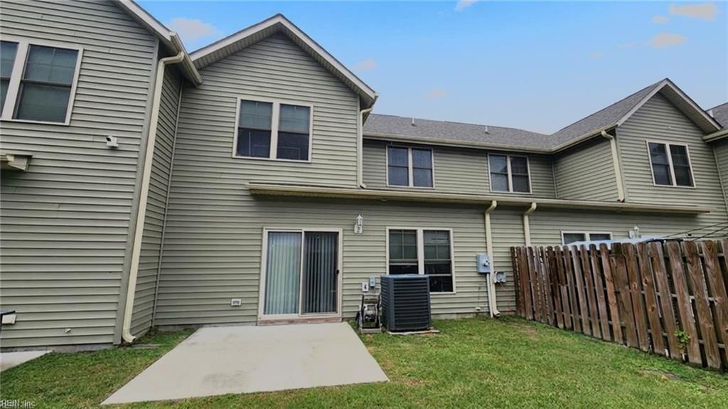 200 Seasons Cir Property Photo 19