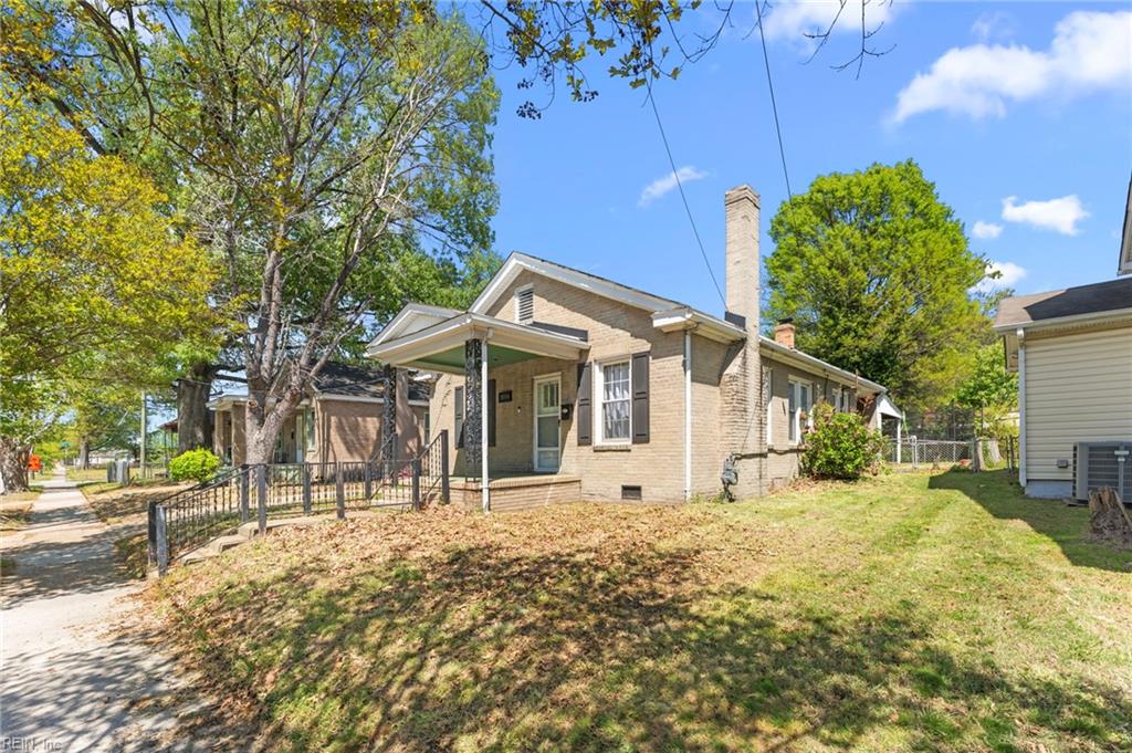 3104 Marshall Ave Property Photo 4
