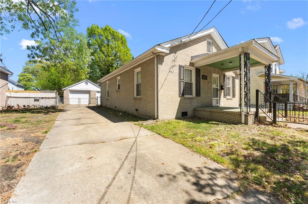 3104 Marshall Ave Property Photo 5