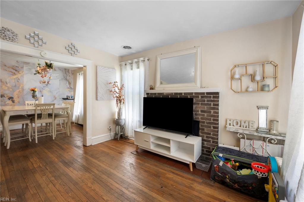 3104 Marshall Ave Property Photo 10