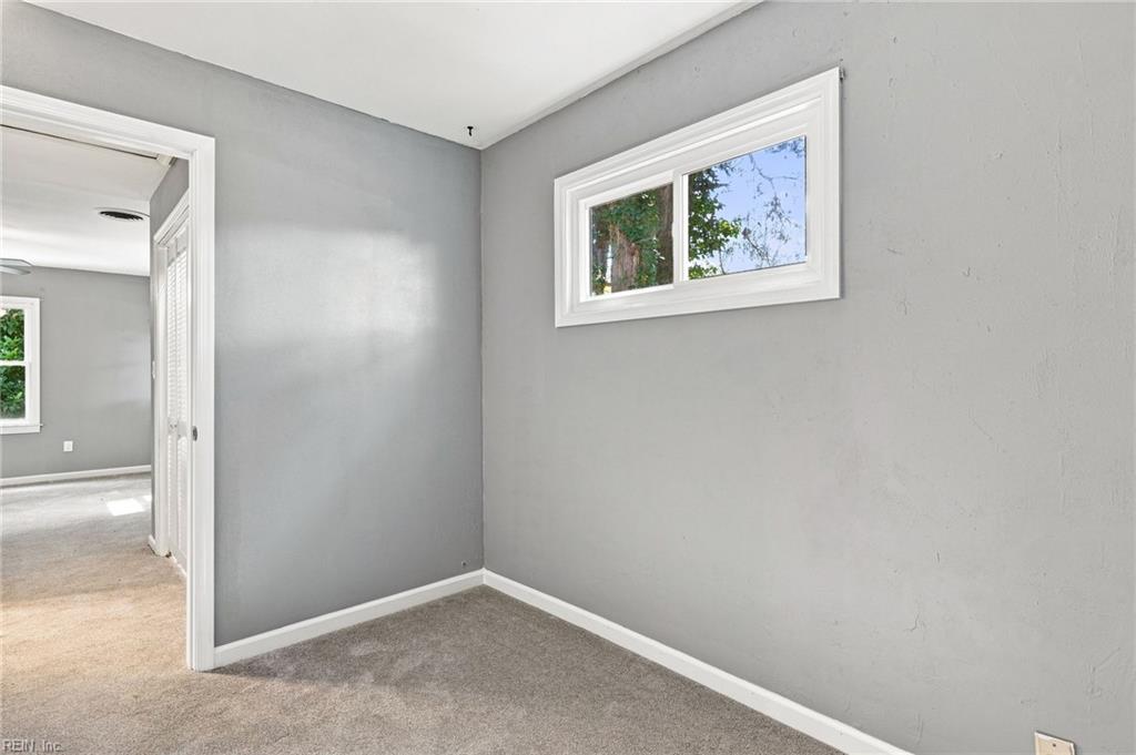 1421 Ardmore Cir Property Photo 7