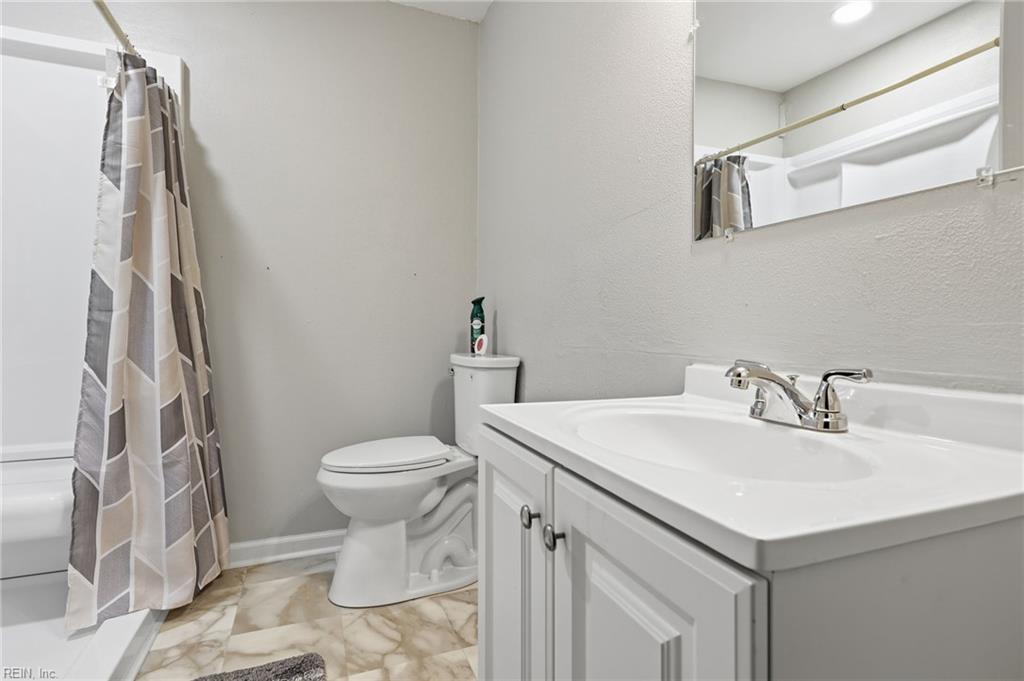 1421 Ardmore Cir Property Photo 12