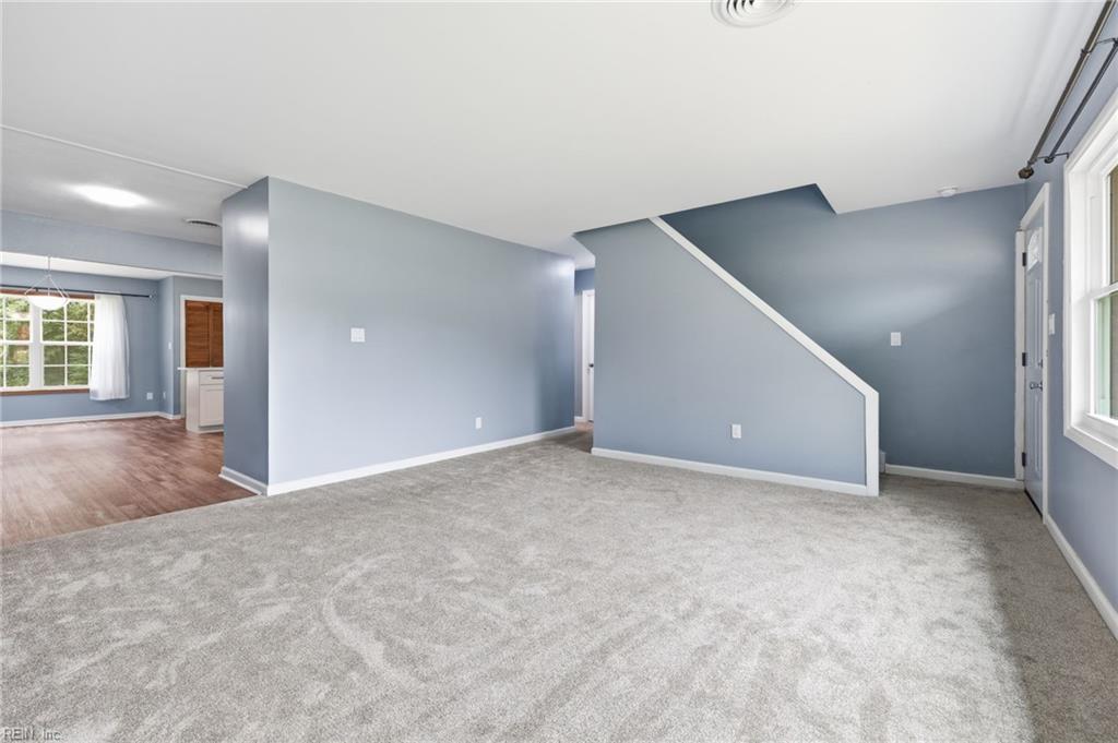1421 Ardmore Cir Property Photo 16