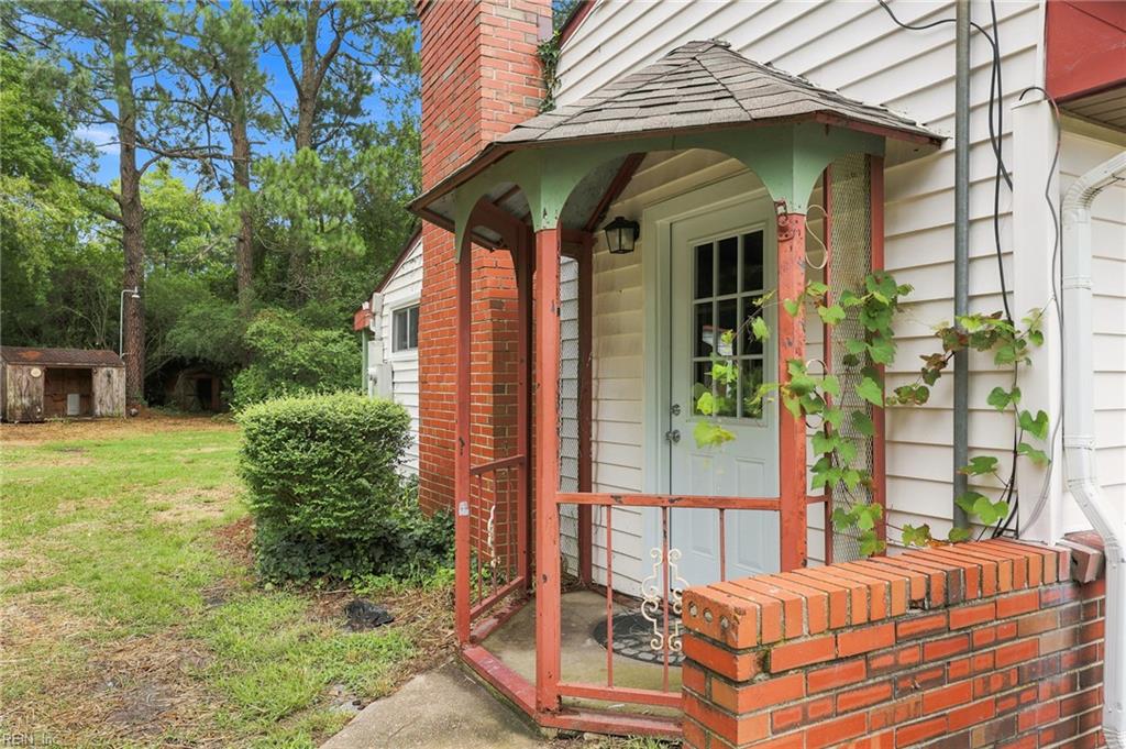 1421 Ardmore Cir Property Photo 31
