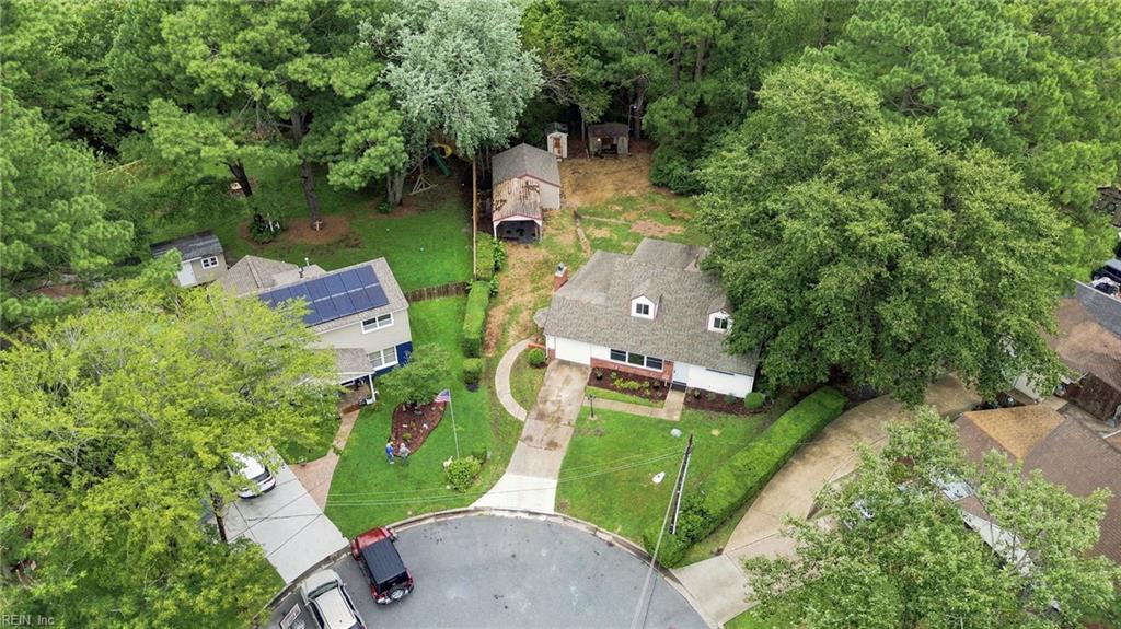 1421 Ardmore Cir Property Photo 33
