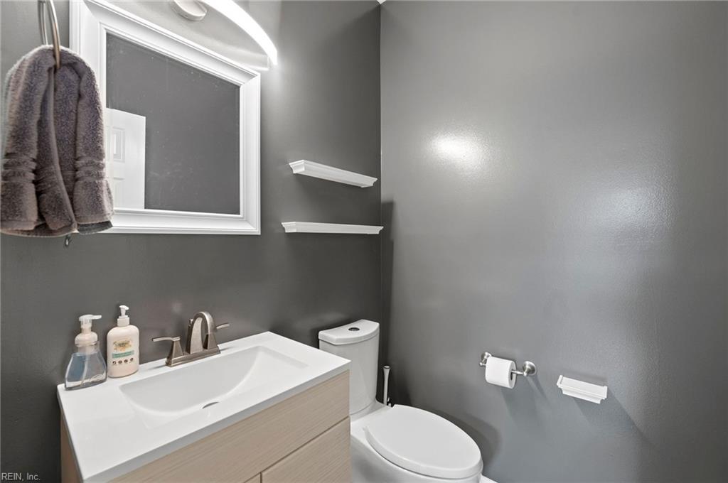 13176 Windward Pl Property Photo 23