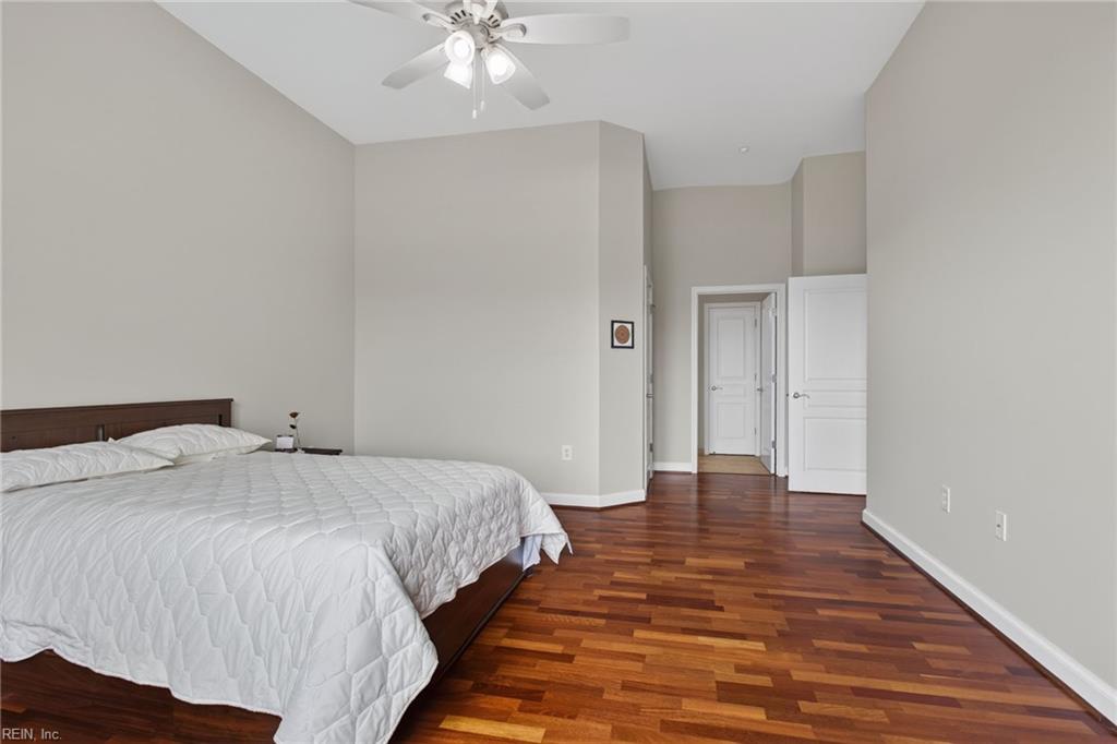 670 Town Center Dr Property Photo 17