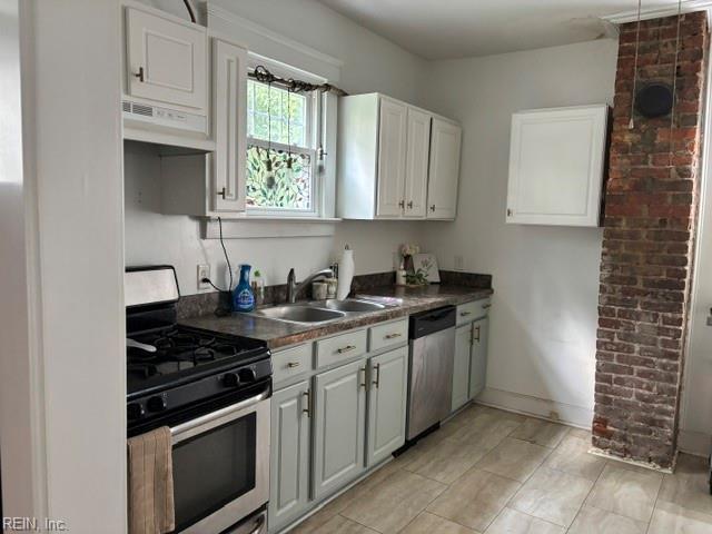 1524 Mathews Ter Property Photo 15