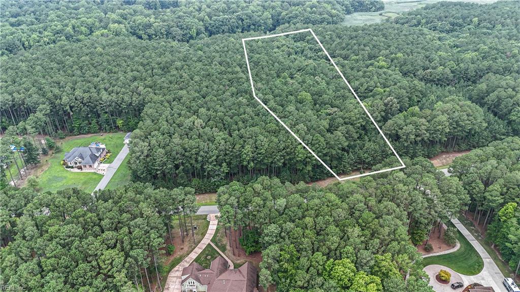 1194 Lawnes Neck Dr Property Photo 3