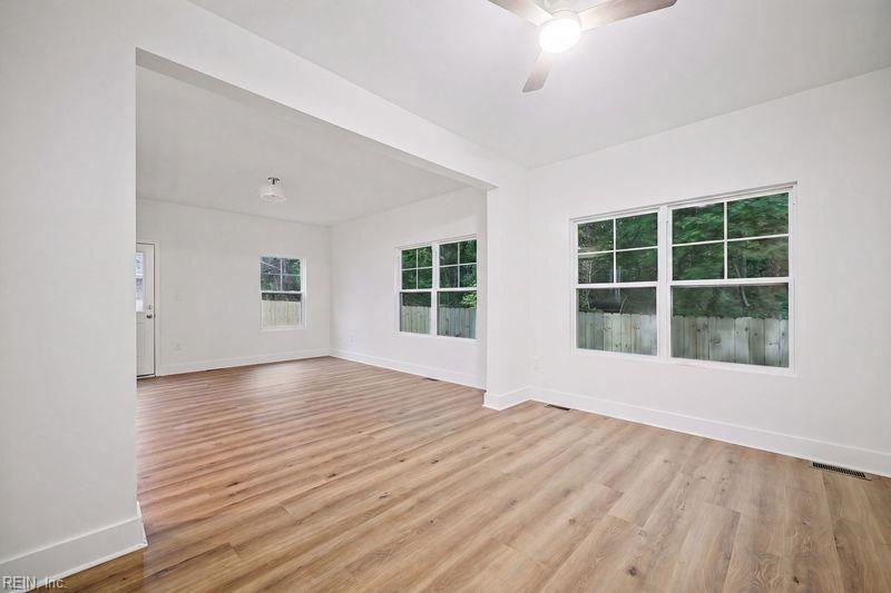 209 Hunter St Property Photo 5