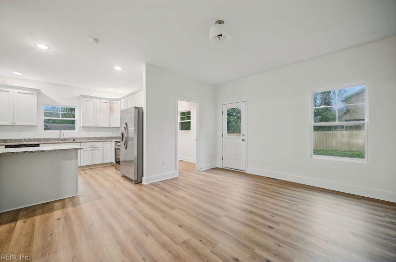 209 Hunter St Property Photo 6