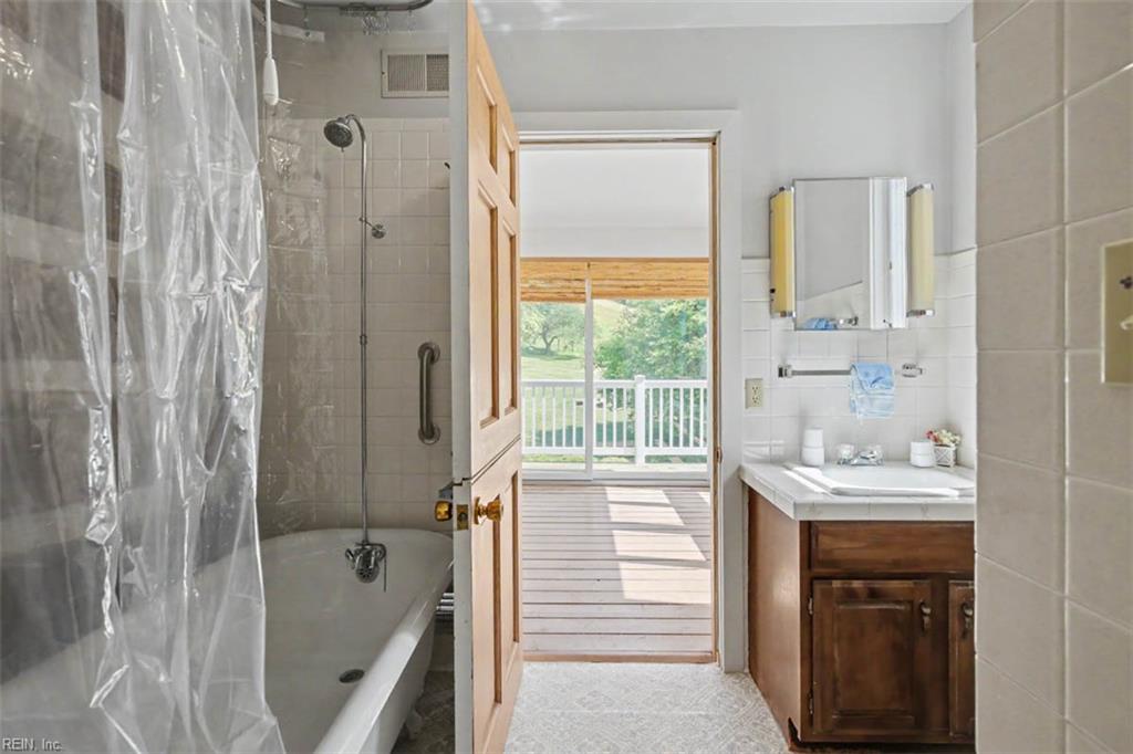 531 Lowland Farm Rd Property Photo 38