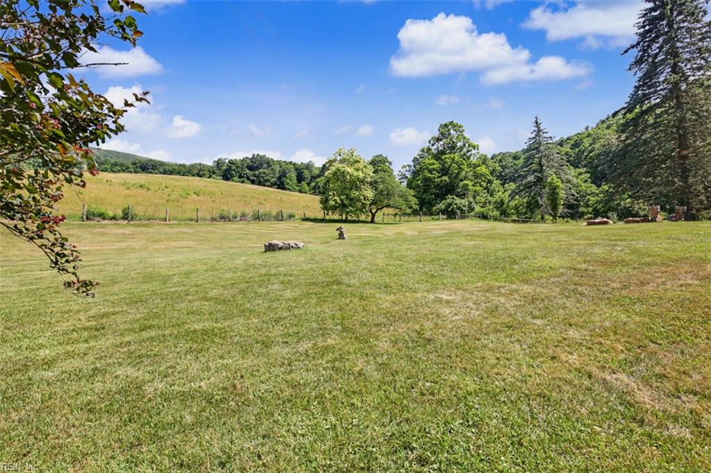 531 Lowland Farm Rd Property Photo 45
