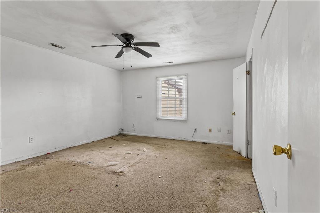 1012 Sir Gawaine Dr Property Photo 14