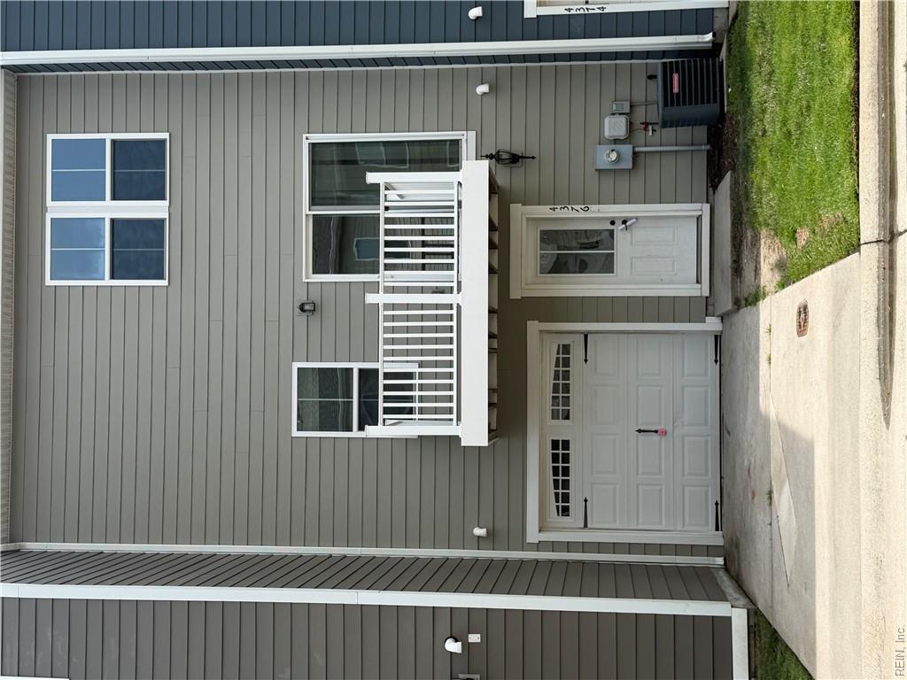 4376 Pickney Ln Property Photo 1