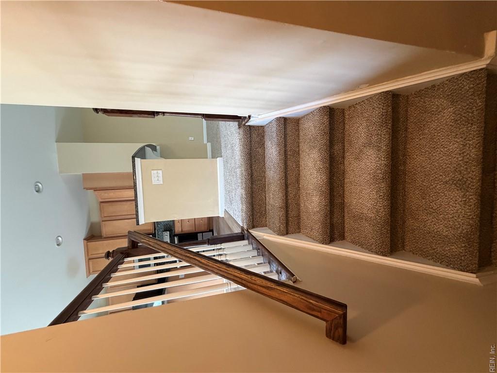 4376 Pickney Ln Property Photo 6