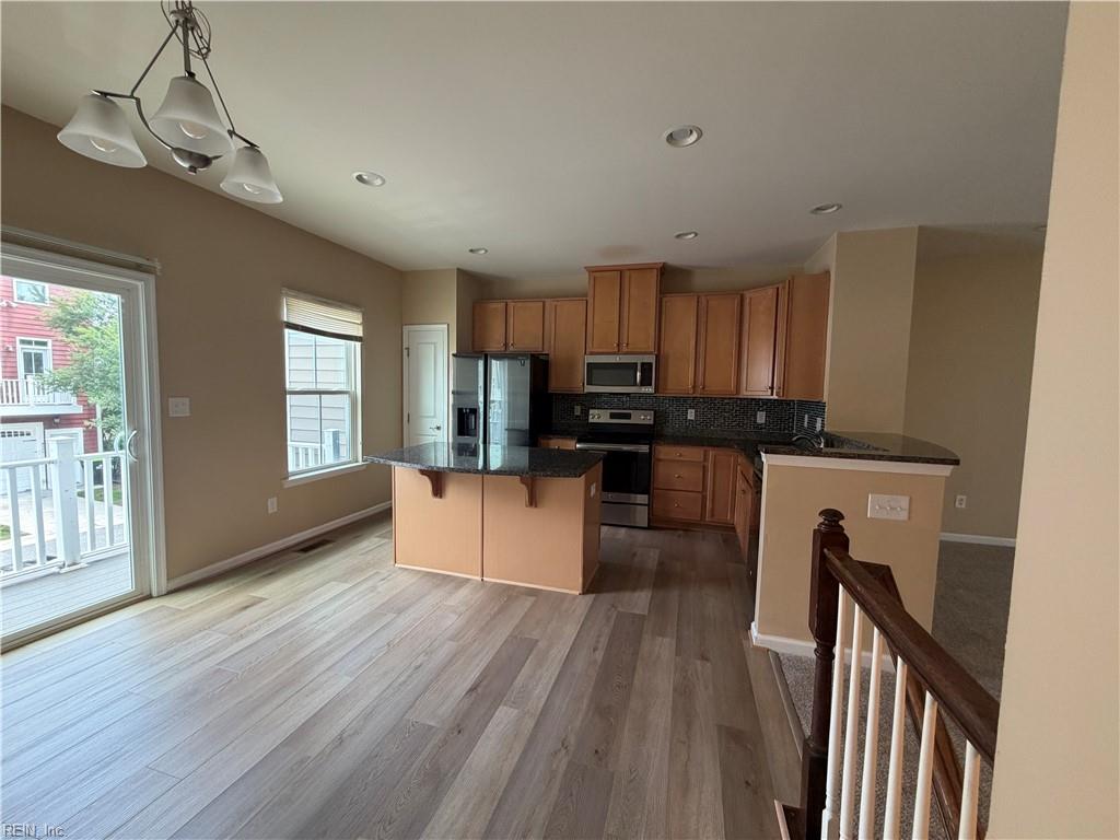 4376 Pickney Ln Property Photo 8