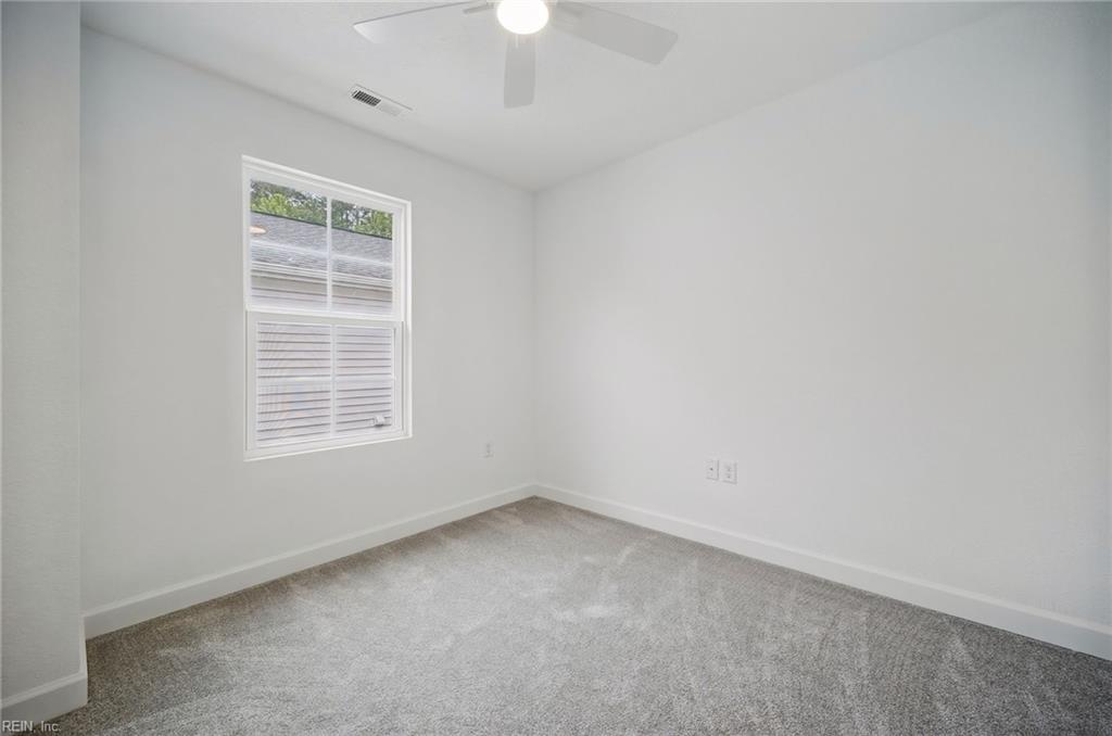 2144 Oregon Ave Property Photo 22