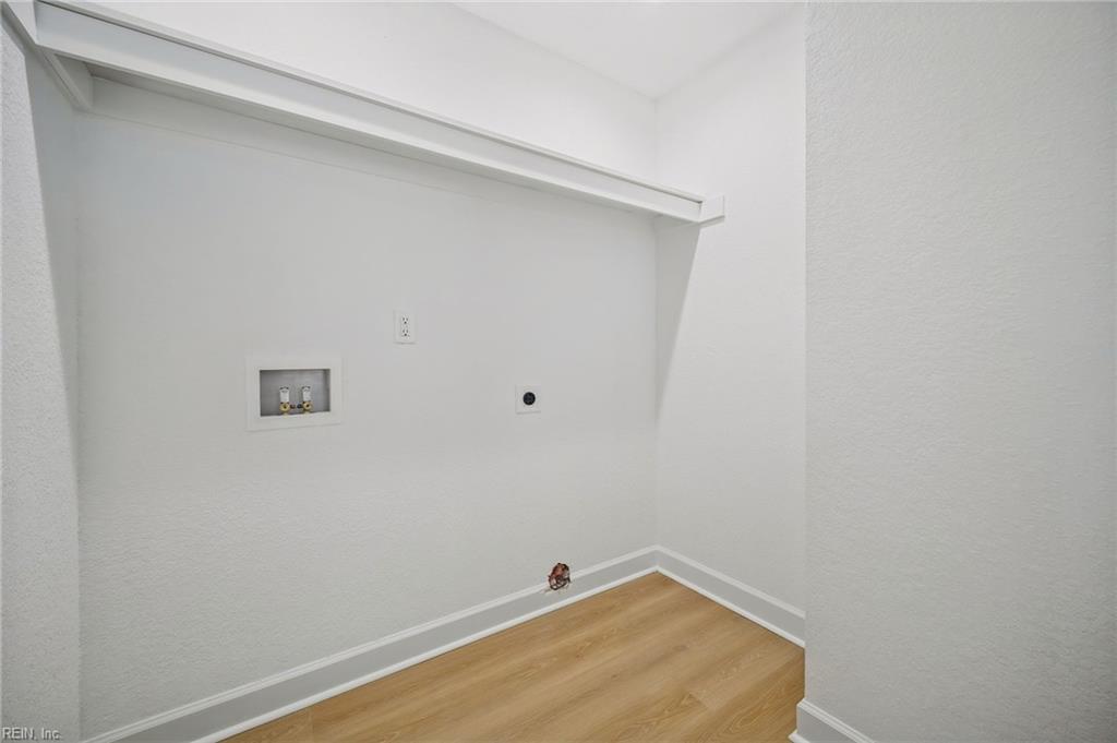2144 Oregon Ave Property Photo 31
