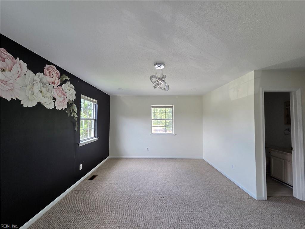 101 Hampstead Ct Property Photo 24