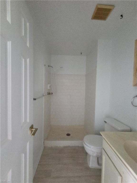 101 Hampstead Ct Property Photo 30