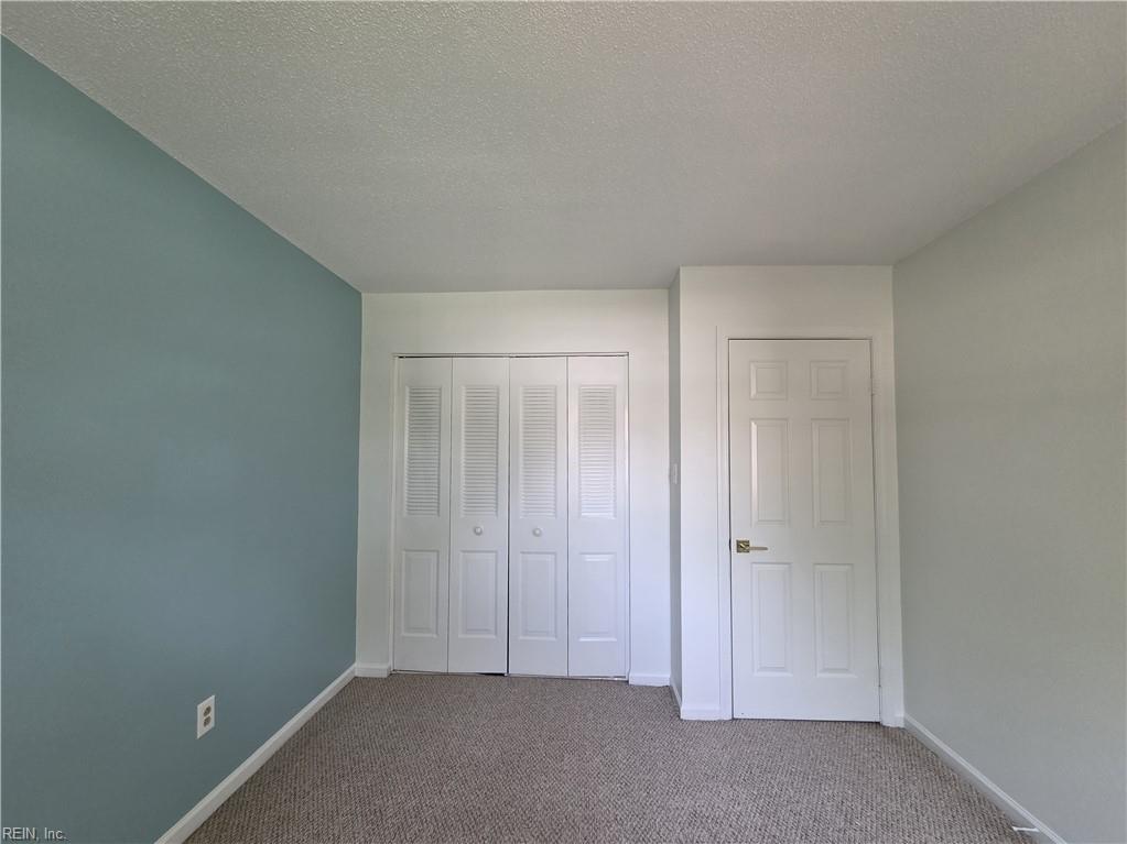 101 Hampstead Ct Property Photo 38