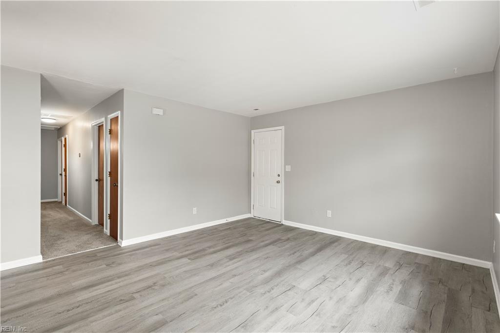 6104 Bradford Dr Property Photo 5