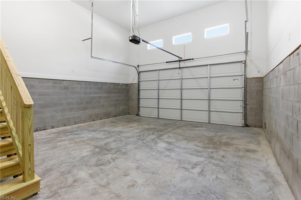 3019 Pretty Lake Ave Property Photo 33